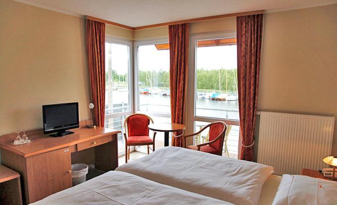 Hotel Zur Bruecke Greifswald Bilik gambar